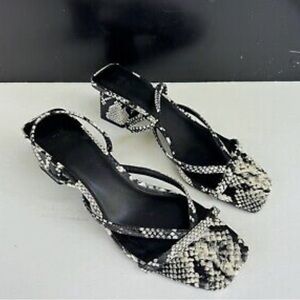 H&M Size 40 Snake Print Tie-Around Strappy Heeled Sandals Black & White